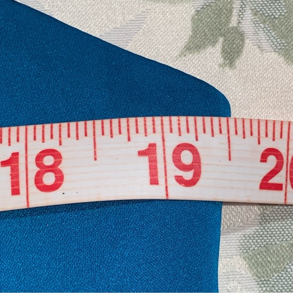 VIOLET & CLAIRE. Beautiful blue sleeves satin top. Size M. - Picture 8 of 9